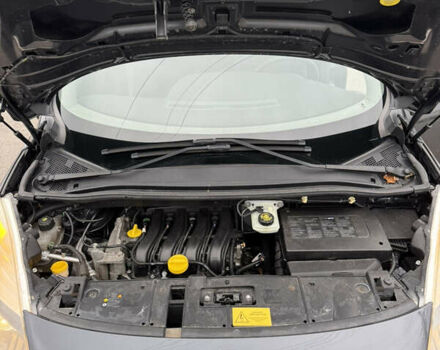 Серый Рено Сценик, объемом двигателя 1.6 л и пробегом 210 тыс. км за 7500 $, фото 39 на Automoto.ua