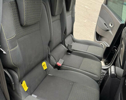 Серый Рено Сценик, объемом двигателя 1.6 л и пробегом 210 тыс. км за 7500 $, фото 34 на Automoto.ua