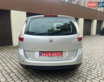 Серый Рено Сценик, объемом двигателя 1.5 л и пробегом 164 тыс. км за 6899 $, фото 5 на Automoto.ua