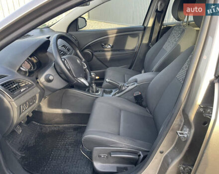 Сірий Рено Сценік, об'ємом двигуна 1.6 л та пробігом 237 тис. км за 7900 $, фото 1 на Automoto.ua