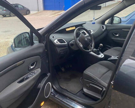 Сірий Рено Сценік, об'ємом двигуна 1.9 л та пробігом 184 тис. км за 7800 $, фото 2 на Automoto.ua