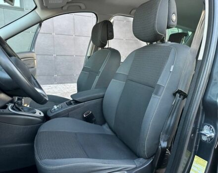 Сірий Рено Сценік, об'ємом двигуна 1.4 л та пробігом 179 тис. км за 6399 $, фото 8 на Automoto.ua