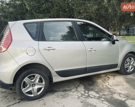 Рено Сценик 2010 в Ровно на Automoto.ua Серый Рено Сценик, объемом двигателя 1.4 л и пробегом 164 тыс. км за 5500 $, фото 8 на Automoto.ua