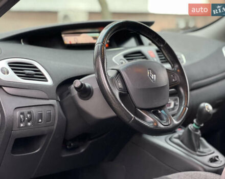 Серый Рено Сценик, объемом двигателя 1.5 л и пробегом 237 тыс. км за 5800 $, фото 21 на Automoto.ua