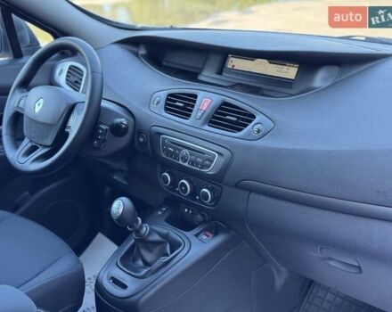 Сірий Рено Сценік, об'ємом двигуна 1.5 л та пробігом 179 тис. км за 9200 $, фото 40 на Automoto.ua