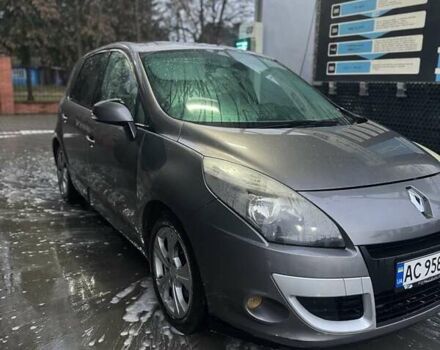 Серый Рено Сценик, объемом двигателя 1.87 л и пробегом 215 тыс. км за 6000 $, фото 1 на Automoto.ua