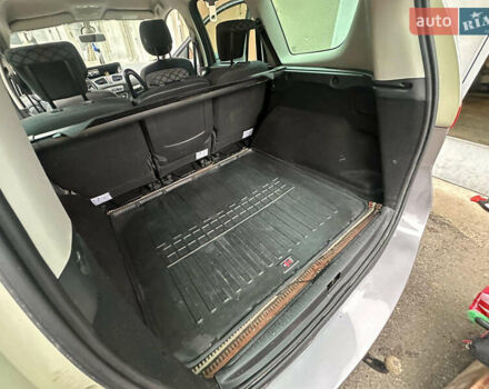 Рено Сценик 2010 в Тернополе на Automoto.ua Серый Рено Сценик, объемом двигателя 1.4 л и пробегом 245 тыс. км за 7000 $, фото 17 на Automoto.ua