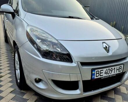 Рено Сценік 2010 у Миколаєві на Automoto.ua Сірий Рено Сценік, об'ємом двигуна 1.46 л та пробігом 256 тис. км за 6600 $, фото 2 на Automoto.ua