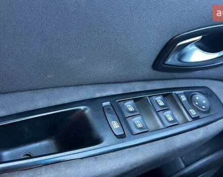 Серый Рено Сценик, объемом двигателя 1.46 л и пробегом 310 тыс. км за 6675 $, фото 1 на Automoto.ua