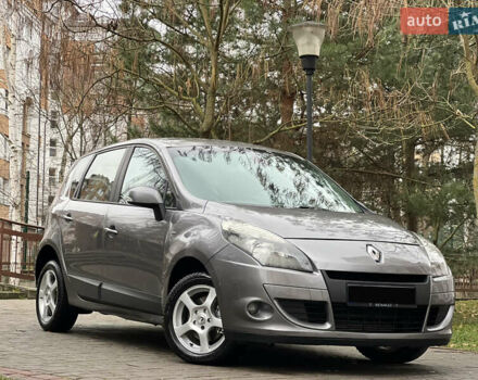 Серый Рено Сценик, объемом двигателя 1.5 л и пробегом 237 тыс. км за 5800 $, фото 1 на Automoto.ua