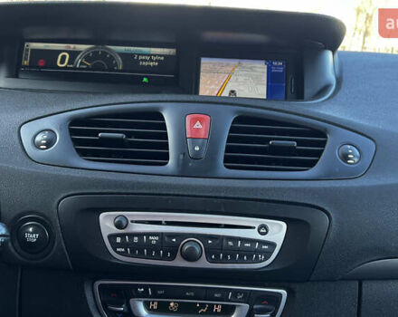 Серый Рено Сценик, объемом двигателя 1.46 л и пробегом 310 тыс. км за 6675 $, фото 4 на Automoto.ua