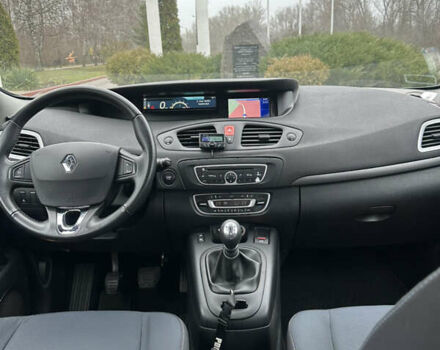 Сірий Рено Сценік, об'ємом двигуна 1.5 л та пробігом 263 тис. км за 6900 $, фото 10 на Automoto.ua