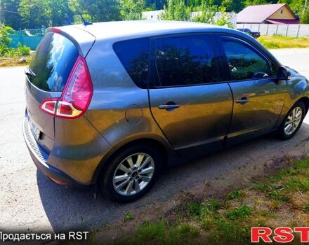 Серый Рено Сценик, объемом двигателя 1.6 л и пробегом 239 тыс. км за 7200 $, фото 1 на Automoto.ua