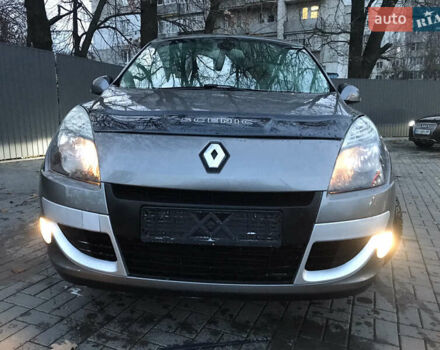 Серый Рено Сценик, объемом двигателя 1.9 л и пробегом 265 тыс. км за 5699 $, фото 3 на Automoto.ua