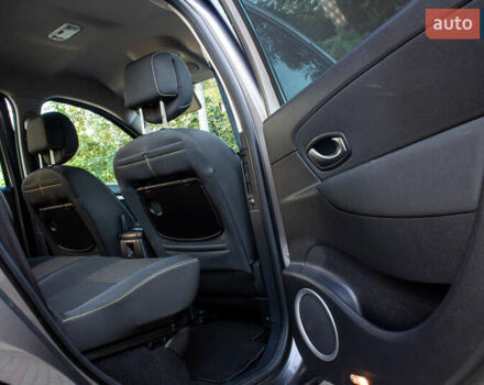 Серый Рено Сценик, объемом двигателя 1.5 л и пробегом 120 тыс. км за 8200 $, фото 45 на Automoto.ua