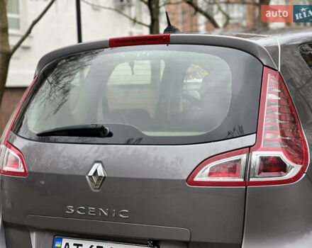 Серый Рено Сценик, объемом двигателя 1.5 л и пробегом 237 тыс. км за 5800 $, фото 16 на Automoto.ua
