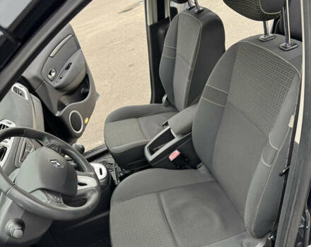 Серый Рено Сценик, объемом двигателя 1.6 л и пробегом 210 тыс. км за 7500 $, фото 27 на Automoto.ua