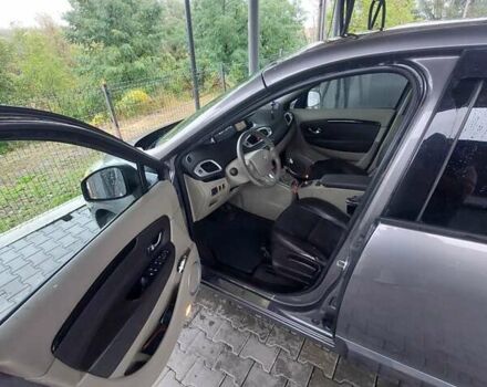 Сірий Рено Сценік, об'ємом двигуна 1.5 л та пробігом 330 тис. км за 5600 $, фото 4 на Automoto.ua