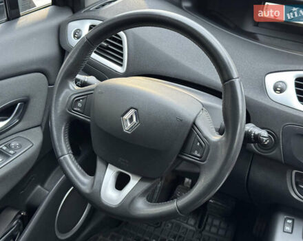 Серый Рено Сценик, объемом двигателя 1.5 л и пробегом 239 тыс. км за 6850 $, фото 22 на Automoto.ua