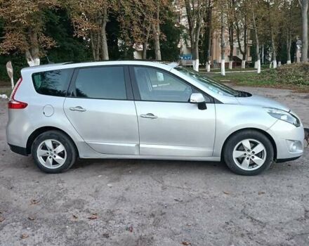 Рено Сценик 2010 в Млынове на Automoto.ua Серый Рено Сценик, объемом двигателя 1.5 л и пробегом 331 тыс. км за 7000 $, фото 2 на Automoto.ua