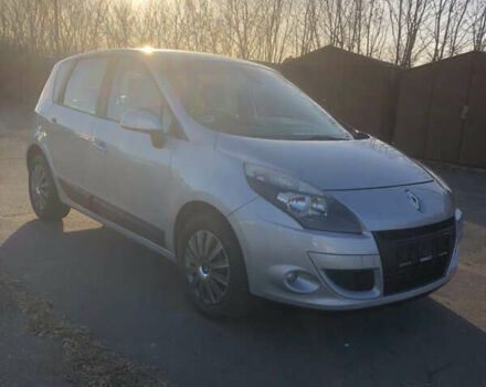 Серый Рено Сценик, объемом двигателя 1.4 л и пробегом 216 тыс. км за 5999 $, фото 2 на Automoto.ua