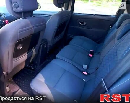Серый Рено Сценик, объемом двигателя 1.5 л и пробегом 216 тыс. км за 7000 $, фото 1 на Automoto.ua