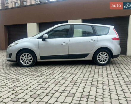 Серый Рено Сценик, объемом двигателя 1.5 л и пробегом 164 тыс. км за 6899 $, фото 2 на Automoto.ua