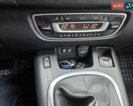 Серый Рено Сценик, объемом двигателя 1.5 л и пробегом 145 тыс. км за 8100 $, фото 18 на Automoto.ua