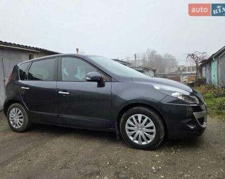 Серый Рено Сценик, объемом двигателя 1.5 л и пробегом 145 тыс. км за 8100 $, фото 1 на Automoto.ua