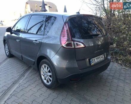 Рено Сценік 2010 у Хмельницькому на Automoto.ua Сірий Рено Сценік, об'ємом двигуна 1.9 л та пробігом 320 тис. км за 5399 $, фото 8 на Automoto.ua