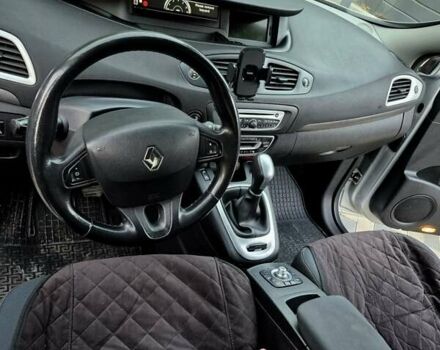 Рено Сценік 2010 у Миколаєві на Automoto.ua Сірий Рено Сценік, об'ємом двигуна 1.46 л та пробігом 256 тис. км за 6600 $, фото 4 на Automoto.ua