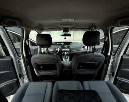 Рено Сценік 2010 у Миколаєві на Automoto.ua Сірий Рено Сценік, об'ємом двигуна 1.46 л та пробігом 256 тис. км за 6600 $, фото 3 на Automoto.ua