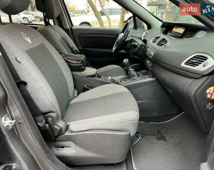 Серый Рено Сценик, объемом двигателя 1.5 л и пробегом 237 тыс. км за 5800 $, фото 30 на Automoto.ua