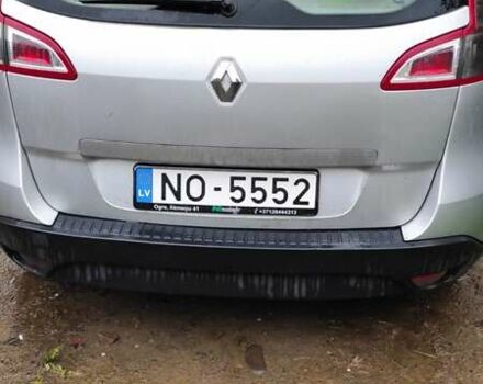 Рено Сценик 2010 в Калуше на Automoto.ua Серый Рено Сценик, объемом двигателя 1.5 л и пробегом 732 тыс. км за 2500 $, фото 3 на Automoto.ua