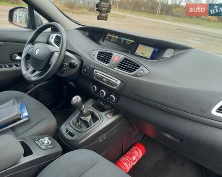 Серый Рено Сценик, объемом двигателя 1.46 л и пробегом 250 тыс. км за 5999 $, фото 37 на Automoto.ua