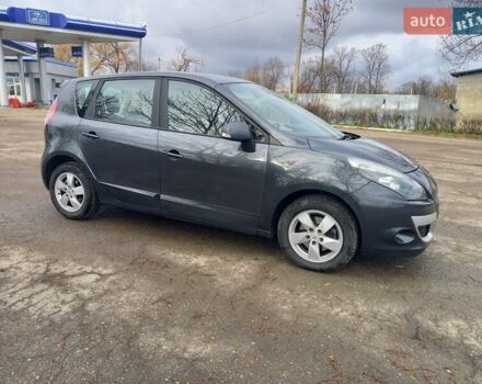 Серый Рено Сценик, объемом двигателя 1.46 л и пробегом 250 тыс. км за 5999 $, фото 12 на Automoto.ua