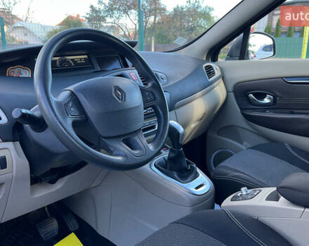 Серый Рено Сценик, объемом двигателя 1.46 л и пробегом 168 тыс. км за 8000 $, фото 5 на Automoto.ua
