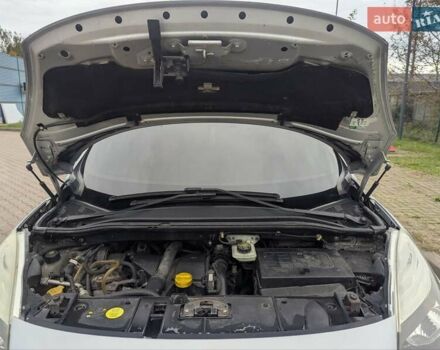 Серый Рено Сценик, объемом двигателя 1.46 л и пробегом 264 тыс. км за 7000 $, фото 9 на Automoto.ua