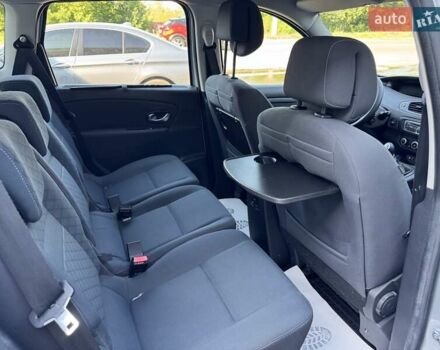 Сірий Рено Сценік, об'ємом двигуна 1.5 л та пробігом 179 тис. км за 9200 $, фото 35 на Automoto.ua