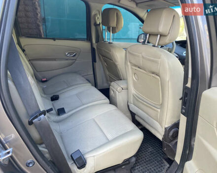 Серый Рено Сценик, объемом двигателя 1.9 л и пробегом 265 тыс. км за 5699 $, фото 8 на Automoto.ua