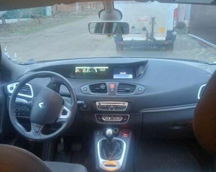 Сірий Рено Сценік, об'ємом двигуна 1.46 л та пробігом 263 тис. км за 6999 $, фото 2 на Automoto.ua