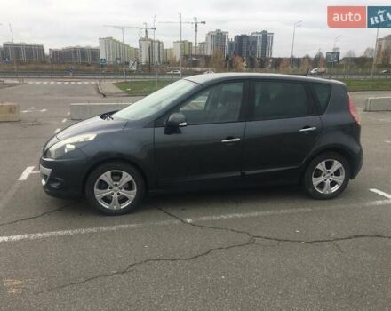 Сірий Рено Сценік, об'ємом двигуна 2 л та пробігом 256 тис. км за 7500 $, фото 2 на Automoto.ua