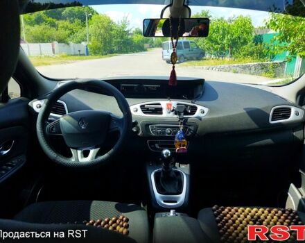 Серый Рено Сценик, объемом двигателя 1.6 л и пробегом 239 тыс. км за 7200 $, фото 4 на Automoto.ua