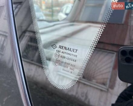 Серый Рено Сценик, объемом двигателя 1.6 л и пробегом 241 тыс. км за 7500 $, фото 53 на Automoto.ua