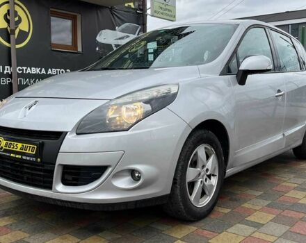 Рено Сценик 2011 в Стрые на Automoto.ua Серый Рено Сценик, объемом двигателя 2 л и пробегом 215 тыс. км за 7500 $, фото 2 на Automoto.ua