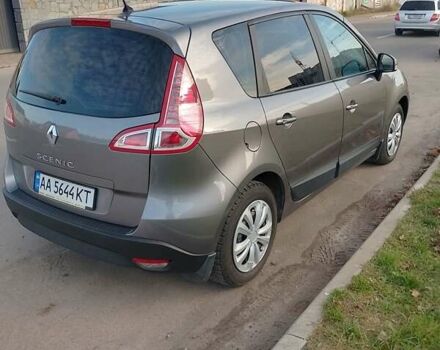 Серый Рено Сценик, объемом двигателя 1.6 л и пробегом 166 тыс. км за 7700 $, фото 5 на Automoto.ua
