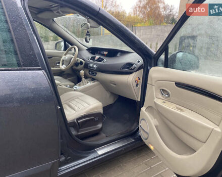 Серый Рено Сценик, объемом двигателя 1.6 л и пробегом 215 тыс. км за 6350 $, фото 7 на Automoto.ua