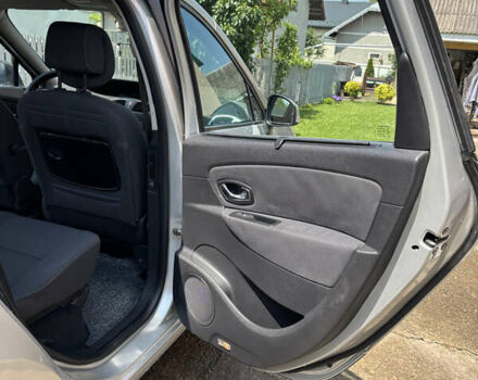 Серый Рено Сценик, объемом двигателя 1.6 л и пробегом 358 тыс. км за 6700 $, фото 8 на Automoto.ua