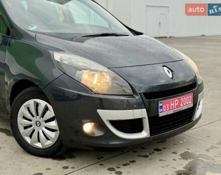 Сірий Рено Сценік, об'ємом двигуна 1.6 л та пробігом 233 тис. км за 7999 $, фото 4 на Automoto.ua