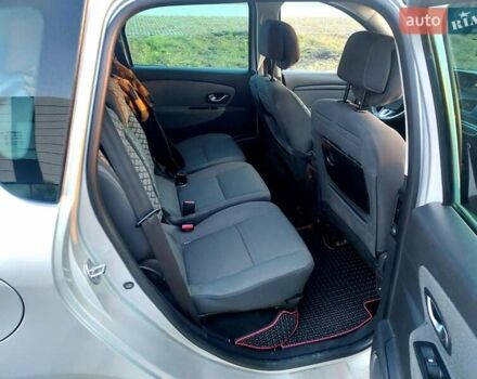 Серый Рено Сценик, объемом двигателя 1.5 л и пробегом 309 тыс. км за 6300 $, фото 15 на Automoto.ua